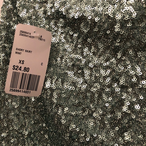 Blue green sequin mini skirt - Picture 2 of 5